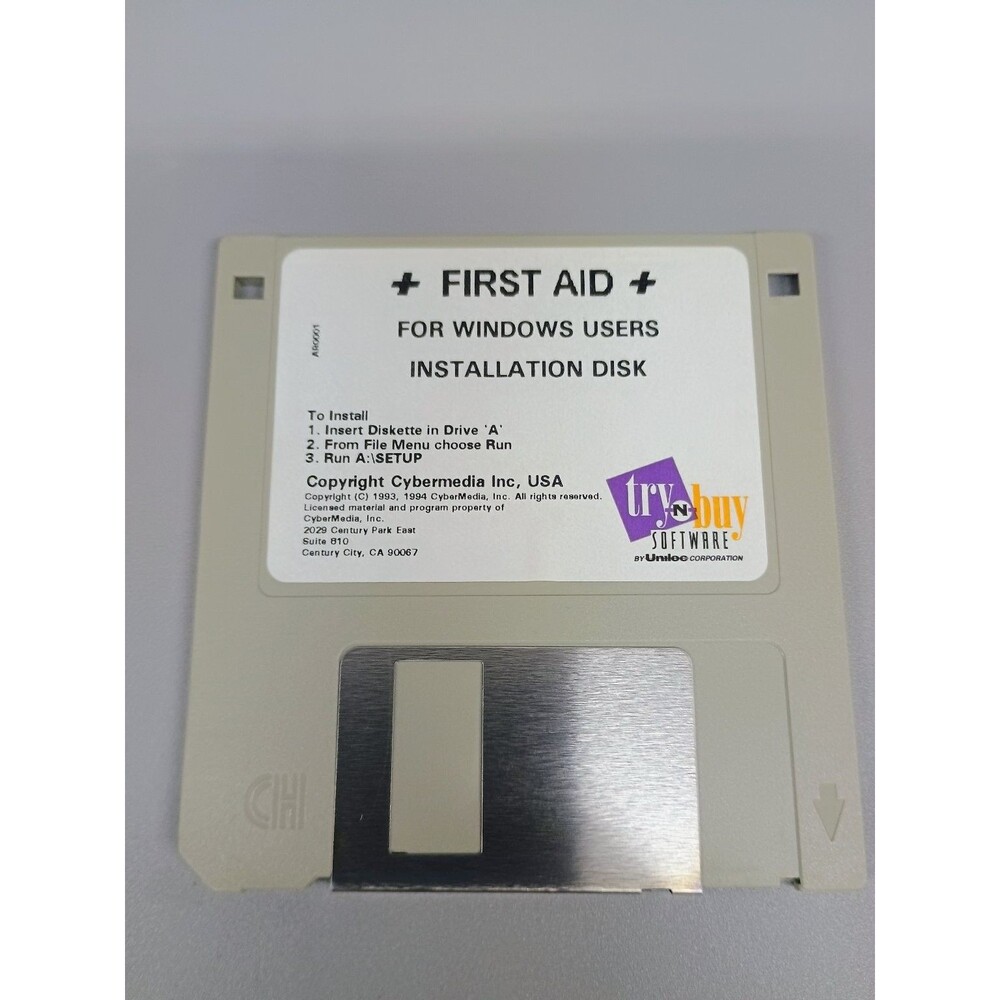 Vintage CyberMedia FIRST AID FOR WINDOWS USERS 3.5" Installation Disk 1993